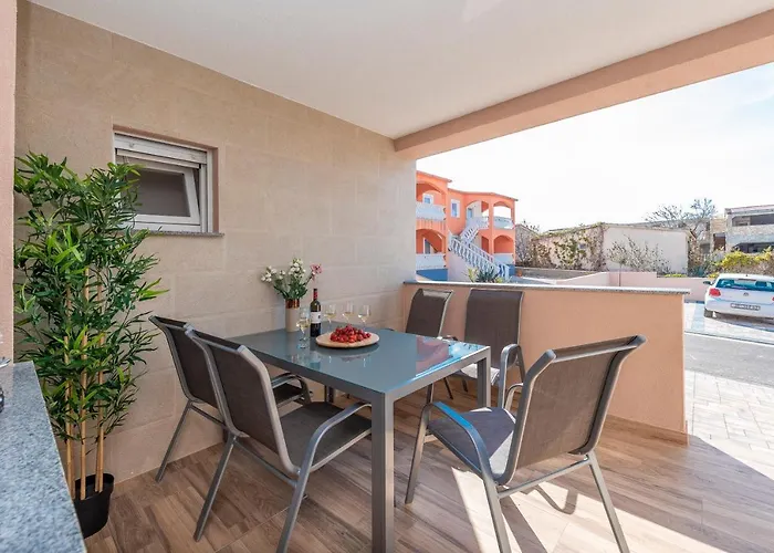 Luxury Apartments - La Vir 3 & 4