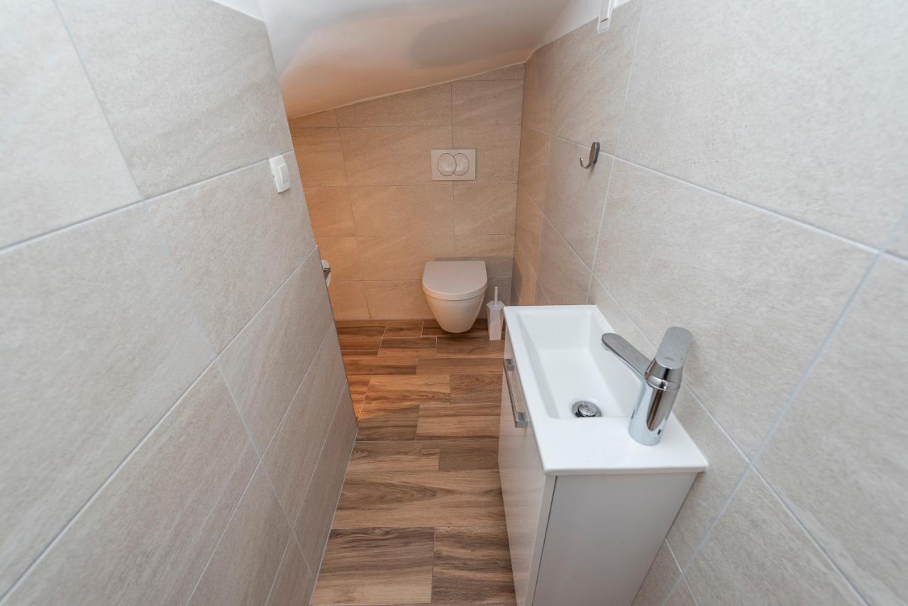 Luxury - La 3 & 4 * Vir