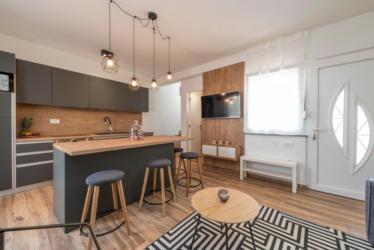 Holiday home Luxury - La 3 & 4 *